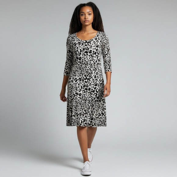 Tommy Bahama Dresses & Skirts - Tommy Bahama Dress, Gray Black Leopard Print 3/4 Sleeve Shift Dress